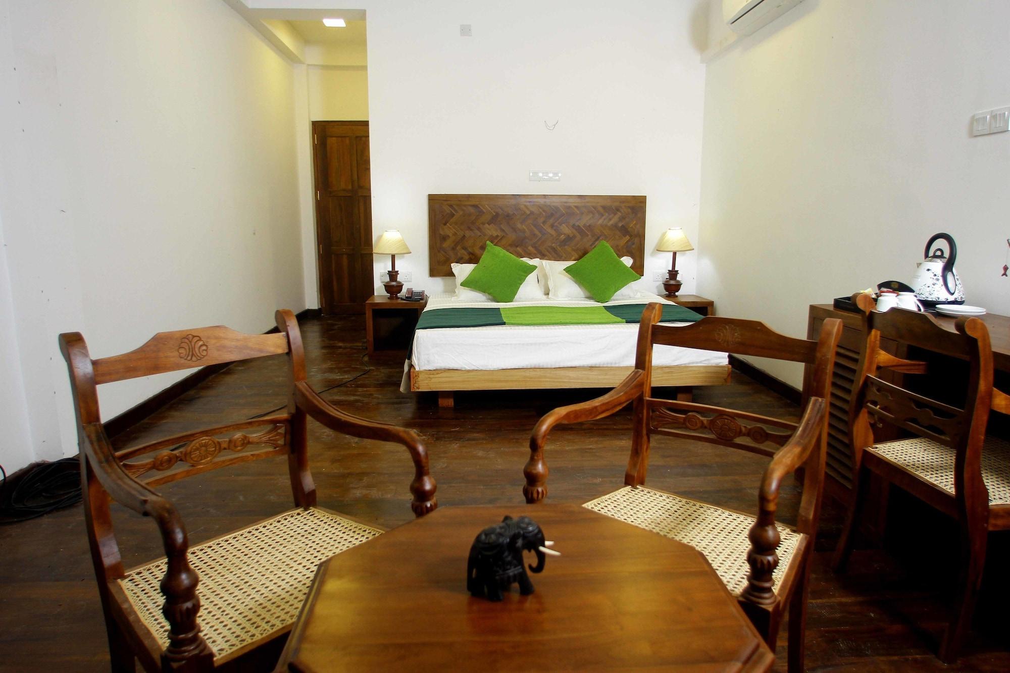 Yala Oga Reach Hotel Tissamaharama Exterior foto